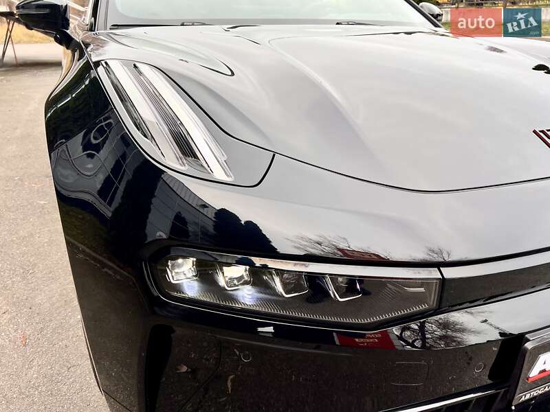 Позашляховик / Кросовер Zeekr 001 2025 в Києві