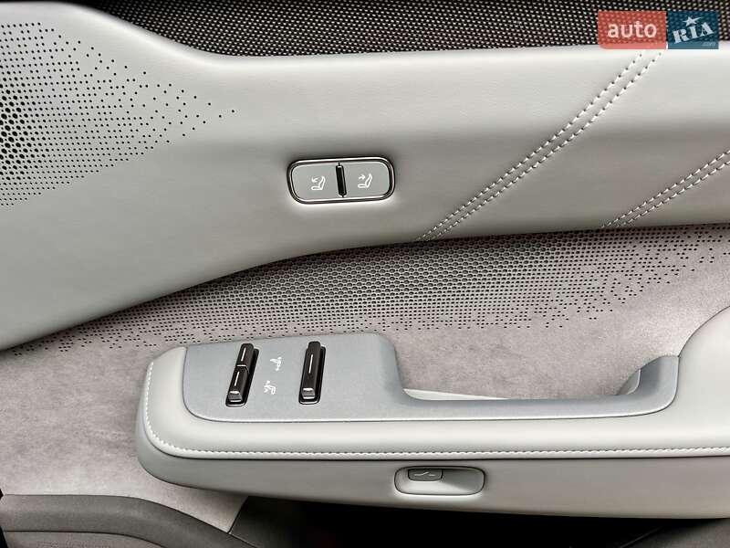 Позашляховик / Кросовер Zeekr 001 2025 в Києві