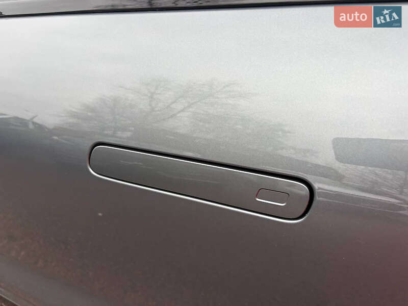 Внедорожник / Кроссовер Zeekr 001 2025 в Киеве