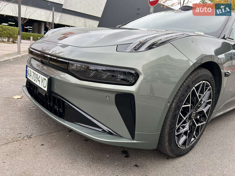 Внедорожник / Кроссовер Zeekr 001 2024 в Киеве