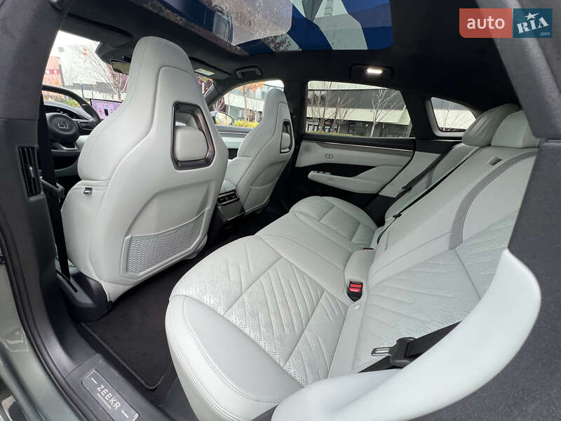 Внедорожник / Кроссовер Zeekr 001 2024 в Киеве