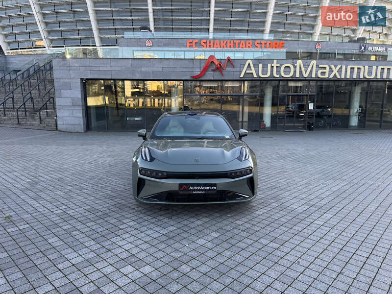 Позашляховик / Кросовер Zeekr 001 2024 в Києві