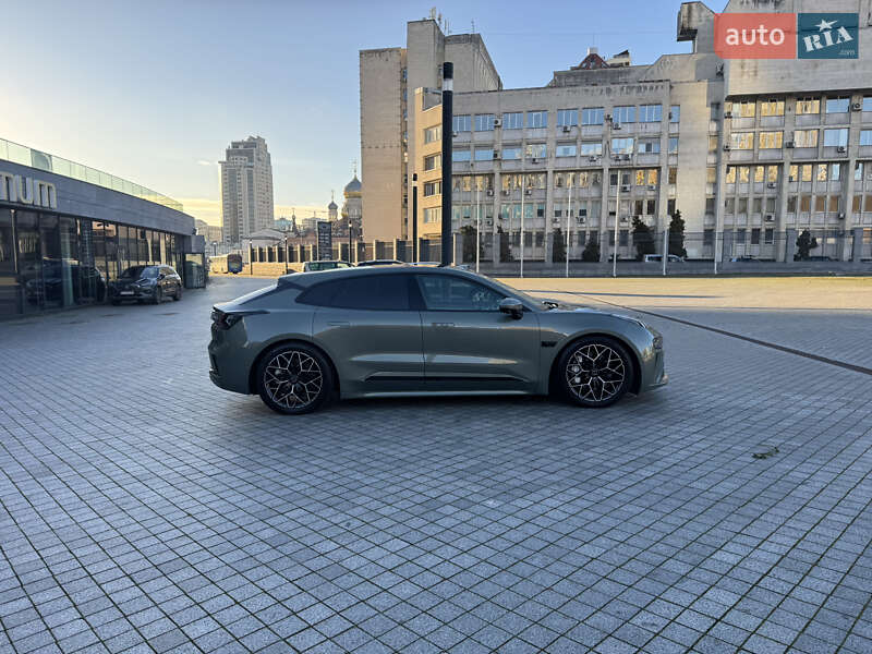 Позашляховик / Кросовер Zeekr 001 2024 в Києві