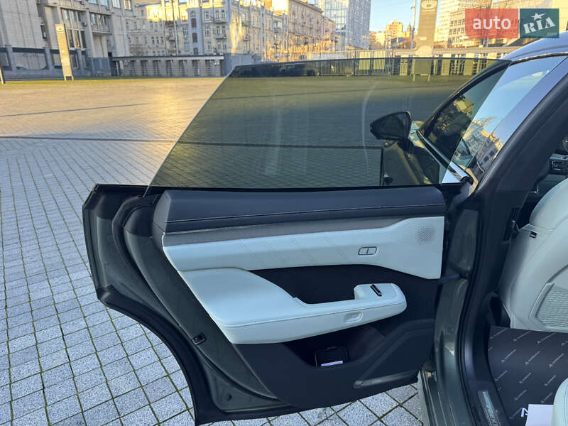 Позашляховик / Кросовер Zeekr 001 2024 в Києві