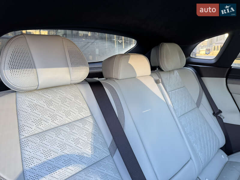 Позашляховик / Кросовер Zeekr 001 2024 в Києві