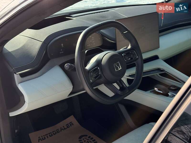 Внедорожник / Кроссовер Zeekr 001 2024 в Каменец-Подольском