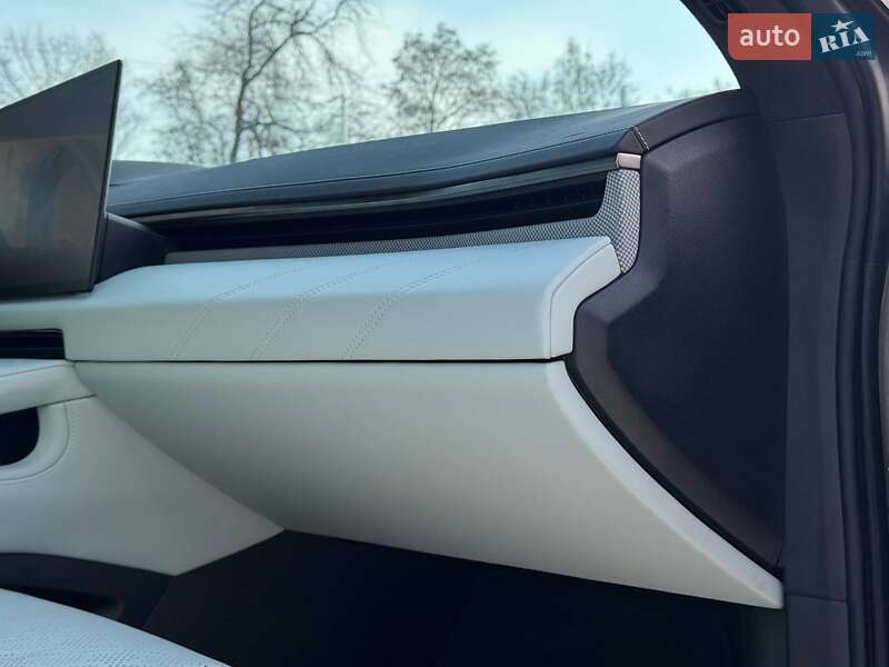 Внедорожник / Кроссовер Zeekr 001 2024 в Каменец-Подольском