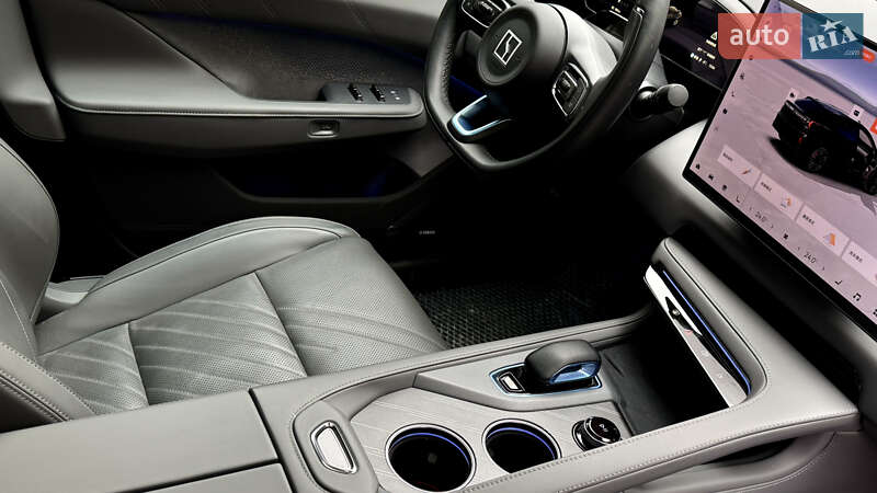 Позашляховик / Кросовер Zeekr 001 2024 в Києві