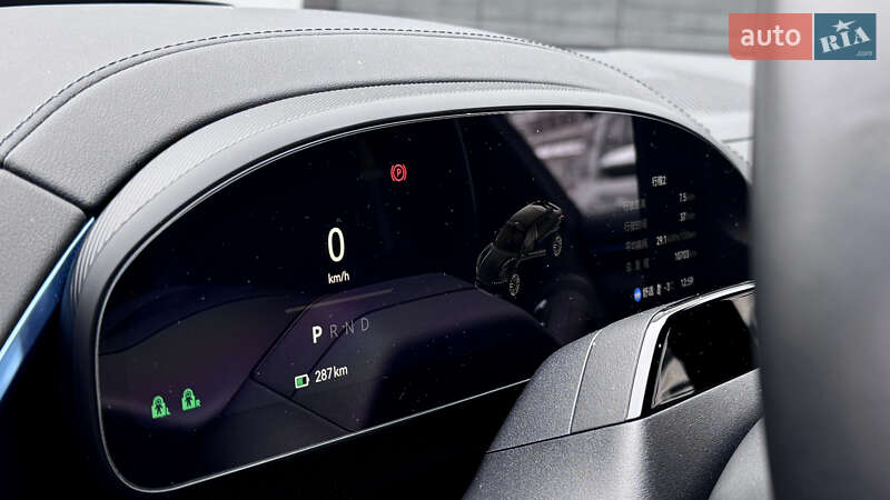 Позашляховик / Кросовер Zeekr 001 2024 в Києві