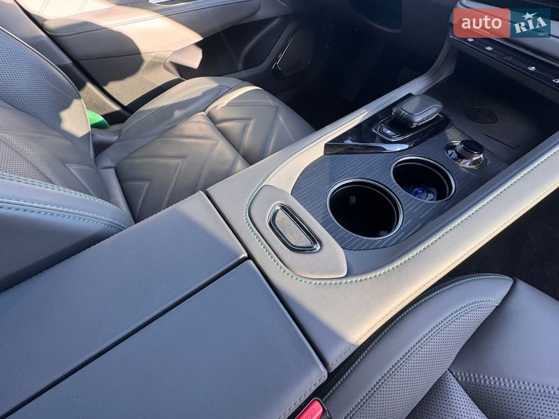 Позашляховик / Кросовер Zeekr 001 2024 в Харкові