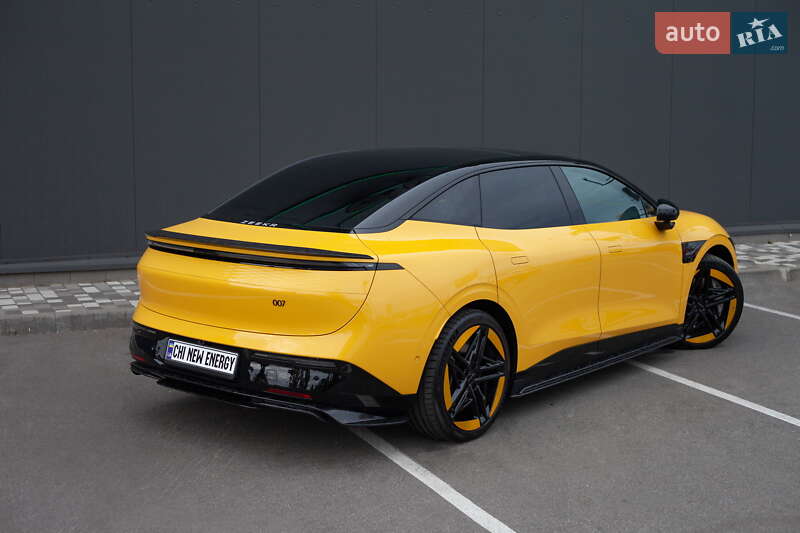 Седан Zeekr 007 2024 в Киеве