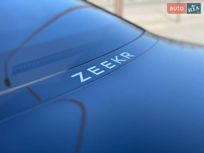Седан Zeekr 007 2024 в Тернополе