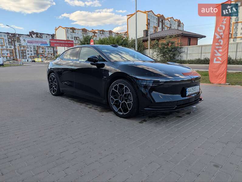 Седан Zeekr 007 2023 в 