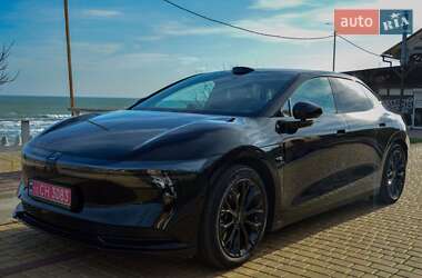 Седан Zeekr 007 2024 в Черноморске