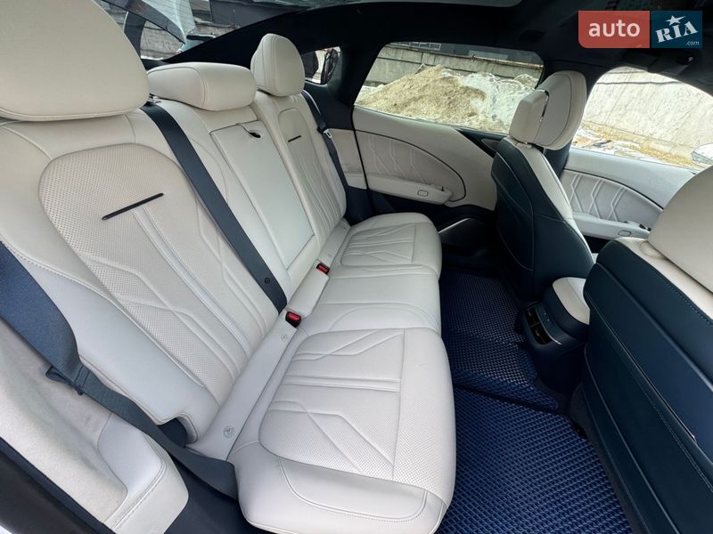 Седан Zeekr 007 2023 в Киеве