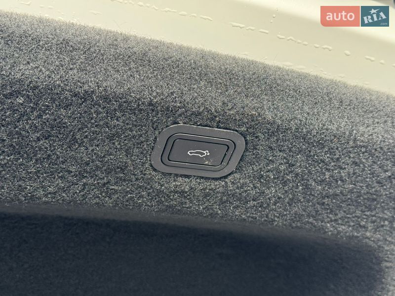 Седан Zeekr 007 2023 в Киеве