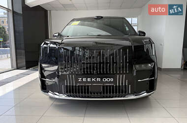 Мінівен Zeekr 009 2025 в 
