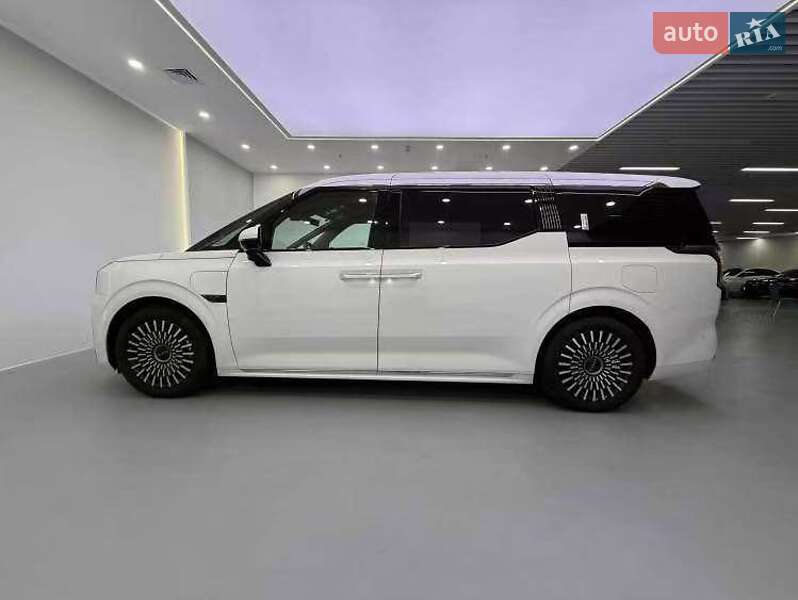 Мінівен Zeekr 009 2024 в Погребах фото 3 Мінівен Zeekr 009 2024 в Погребах