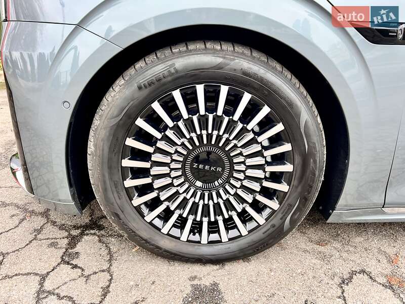 Мінівен Zeekr 009 2024 в Києві
