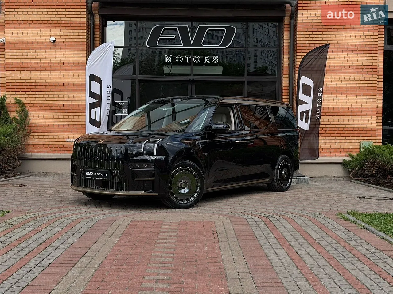 2025 Cadillac Escalade - мініатюра 15