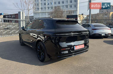 Позашляховик / Кросовер Zeekr 7X 2024 в 
