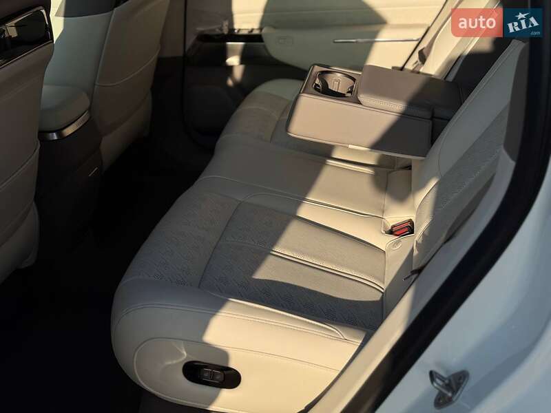 Внедорожник / Кроссовер Zeekr 7X 2025 в Киеве