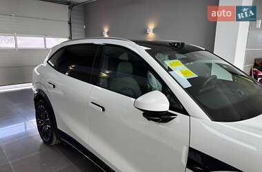 Позашляховик / Кросовер Zeekr 7X 2025 в 