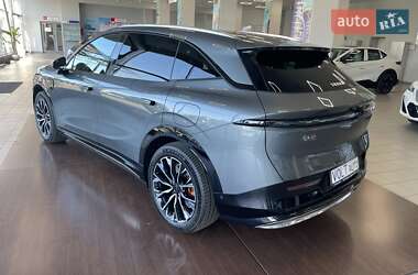 Позашляховик / Кросовер Zeekr 7X 2025 в 