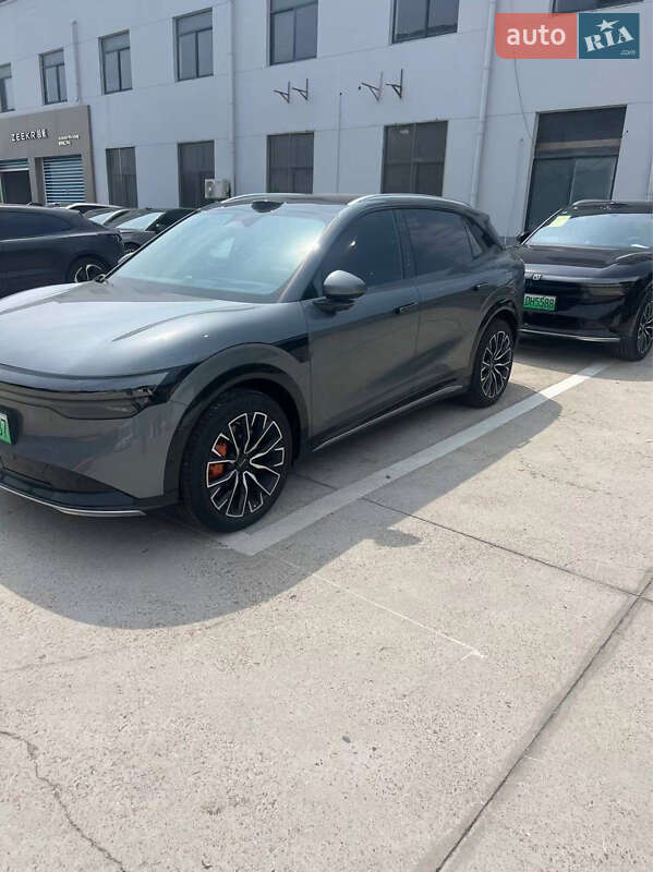 Zeekr 7X 2025