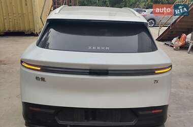 Внедорожник / Кроссовер Zeekr 7X 2024 в 