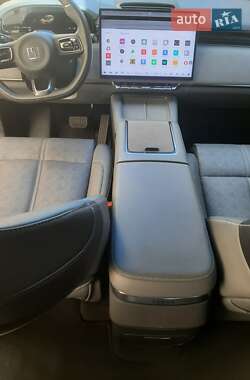 Внедорожник / Кроссовер Zeekr 7X 2024 в 