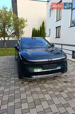 Позашляховик / Кросовер Zeekr 7X 2025 в 