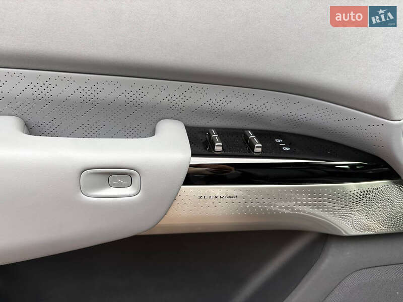 Внедорожник / Кроссовер Zeekr 7X 2025 в Киеве