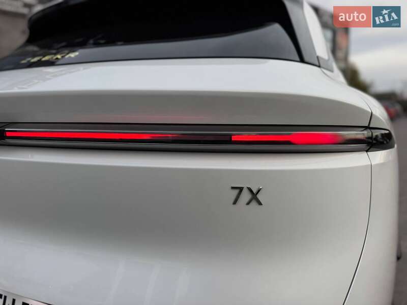 Внедорожник / Кроссовер Zeekr 7X 2024 в Киеве