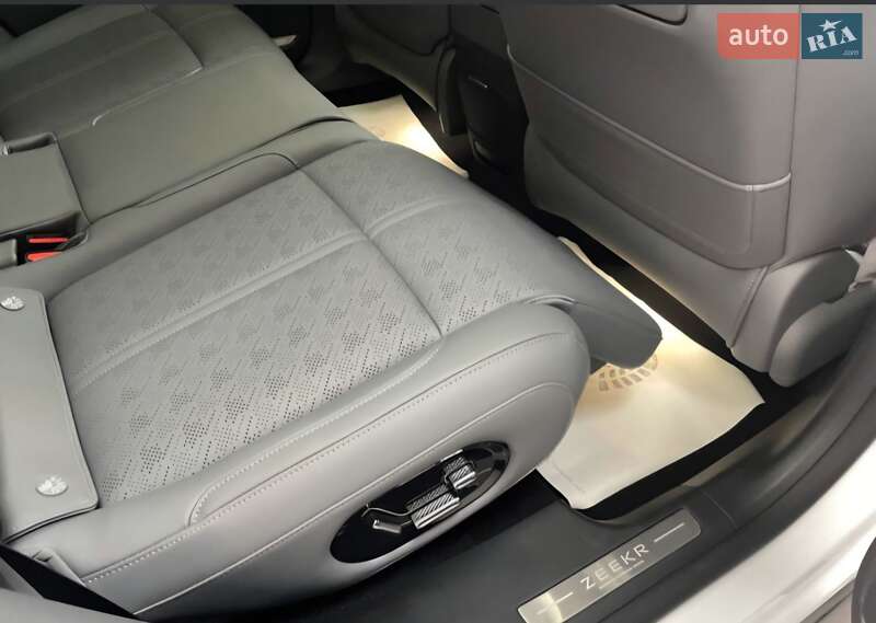 Внедорожник / Кроссовер Zeekr 7X 2025 в Киеве фото 8 Внедорожник / Кроссовер Zeekr 7X 2025 в Киеве