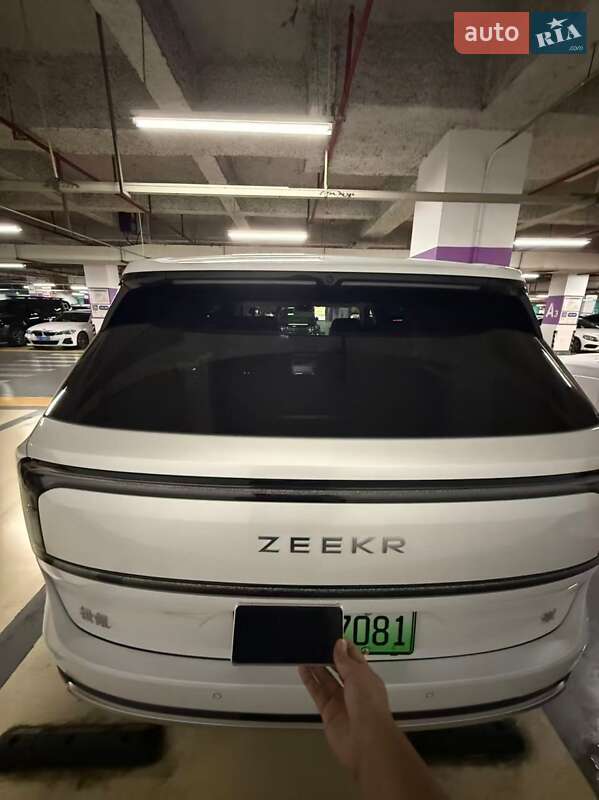 Внедорожник / Кроссовер Zeekr 9X 2025 в Киеве
