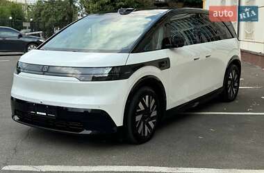 Минивэн Zeekr Mix 2024 в Киеве