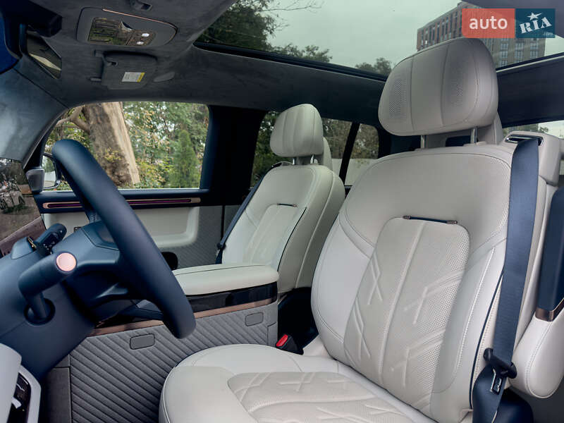 Мінівен Zeekr Mix 2025 в Києві