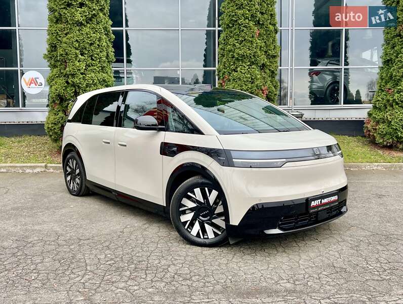 Мінівен Zeekr Mix 2024 в Києві