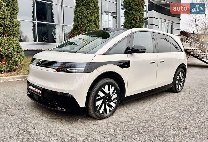 Мінівен Zeekr Mix 2024 в Києві