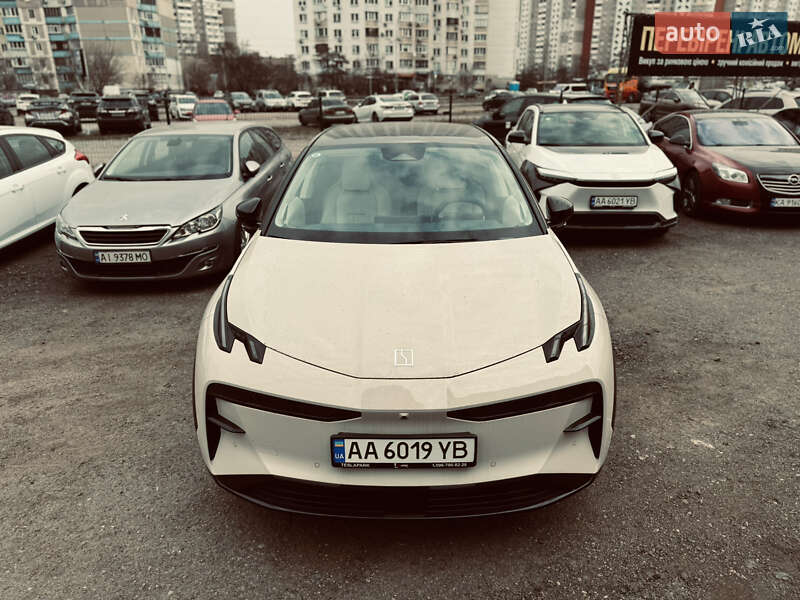 Хэтчбек Zeekr X 2023 в Киеве