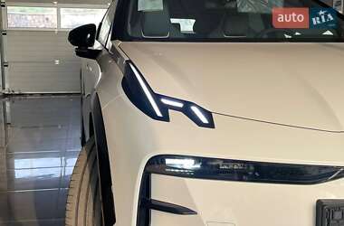 Внедорожник / Кроссовер Zeekr X 2025 в 