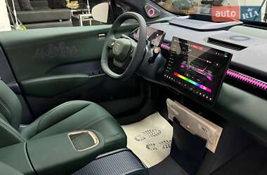 Внедорожник / Кроссовер Zeekr X 2025 в 
