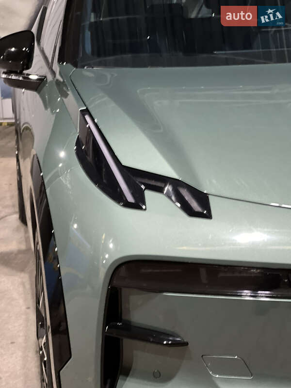 Внедорожник / Кроссовер Zeekr X 2023 в Киеве