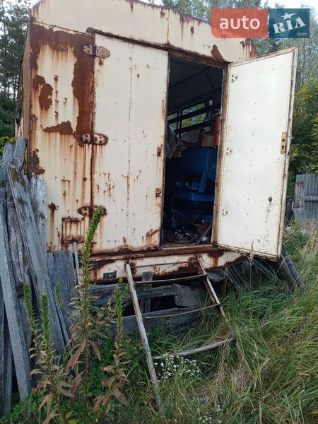 Изотермическая будка ЗИЛ 10A 1995 в Шостке