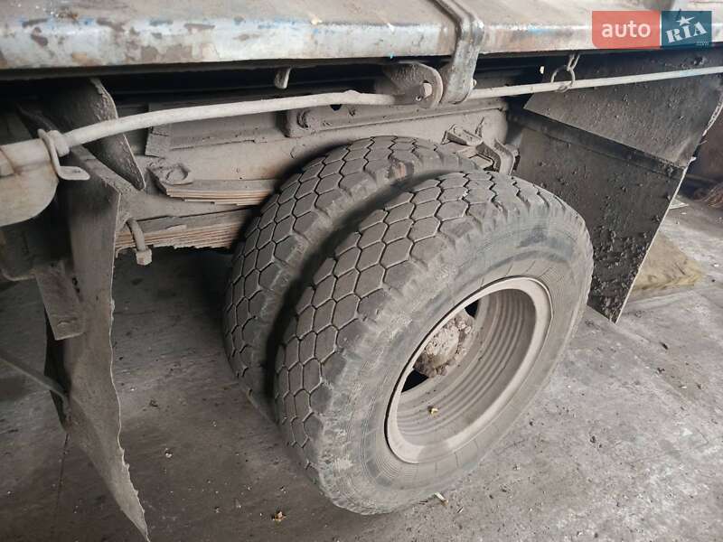 Самосвал ЗИЛ 130 1988 в Павлограде