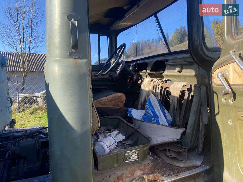 Бензовоз ЗИЛ 131 1987 в Верховине