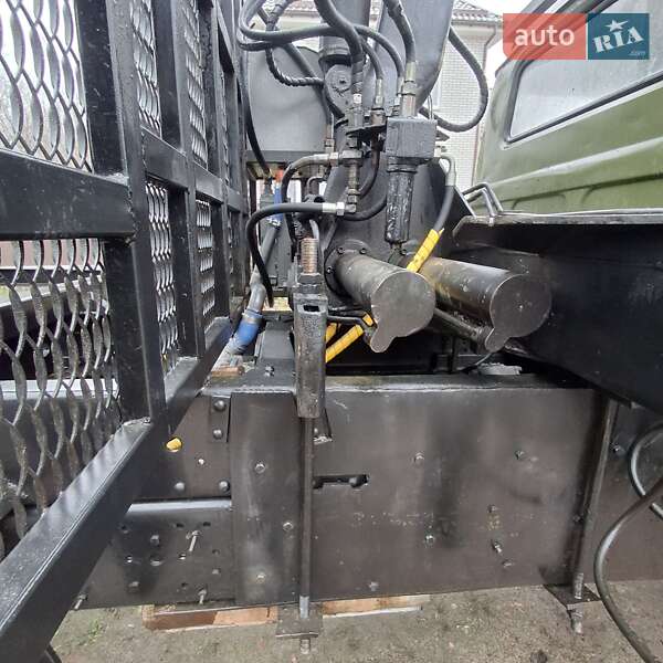 Лесовоз / Сортиментовоз ЗИЛ 131 1983 в Коростене