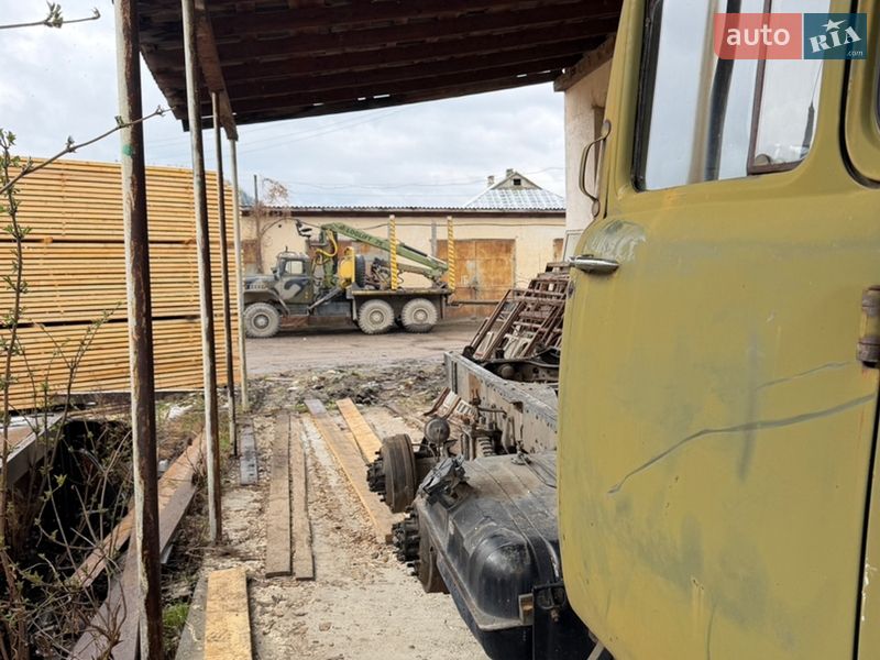 Шасі ЗИЛ 131 1993 в Верховині