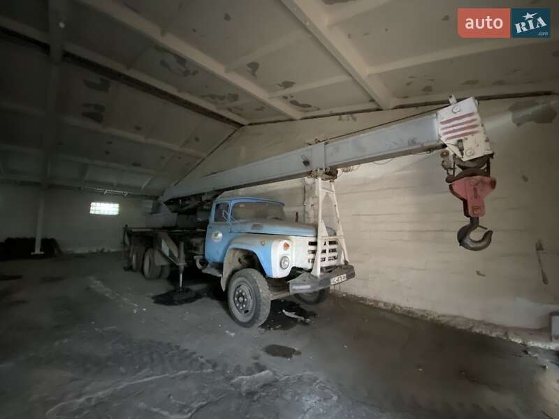 Автокран ЗИЛ 133 ГЯ 1992 в Луцьку фото Автокран ЗИЛ 133 ГЯ 1992 в Луцьку